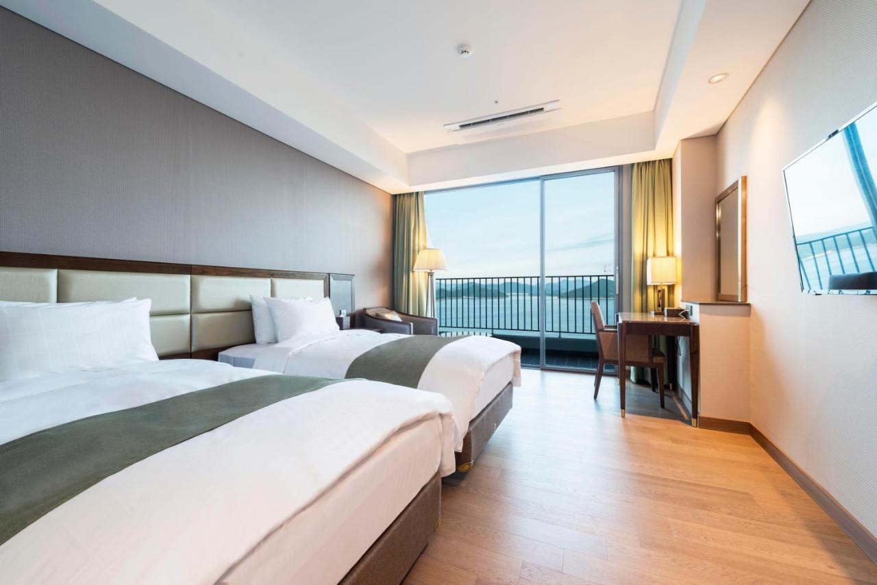 Stanford Hotel&Resort Tongyeong Bilik gambar
