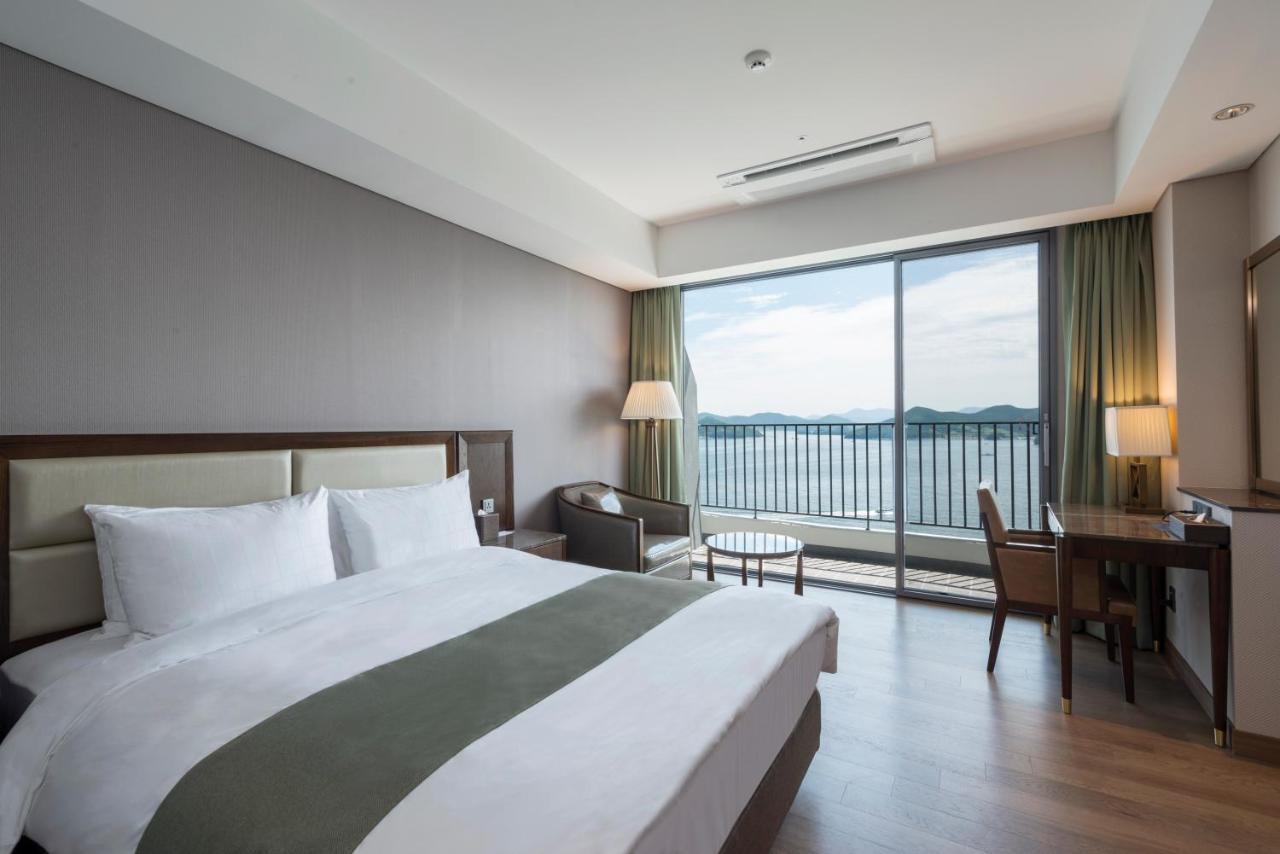 Stanford Hotel&Resort Tongyeong Bilik gambar